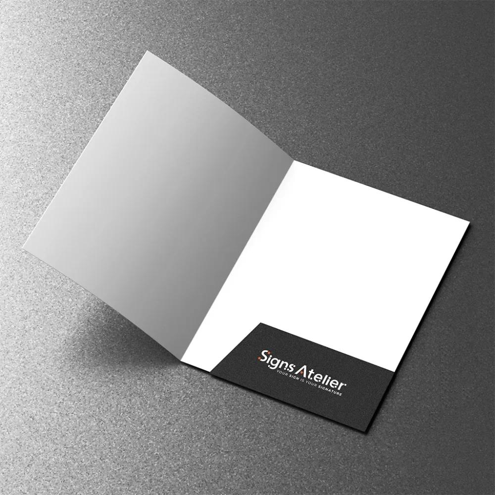 An image of the Custom Presentation Folders product with logo.